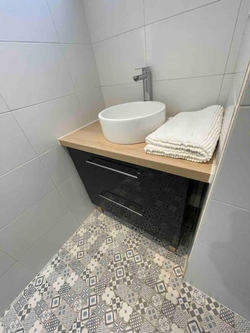 Appartement Neuf Tout Confort A Blaye Proche De La Citadelle Buitenkant foto